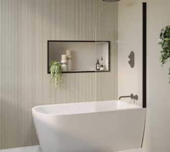 Freestanding Shower Bath Single Ended Right Hand Corner with Black Bath Screen 1500 x 800mm – Amaro